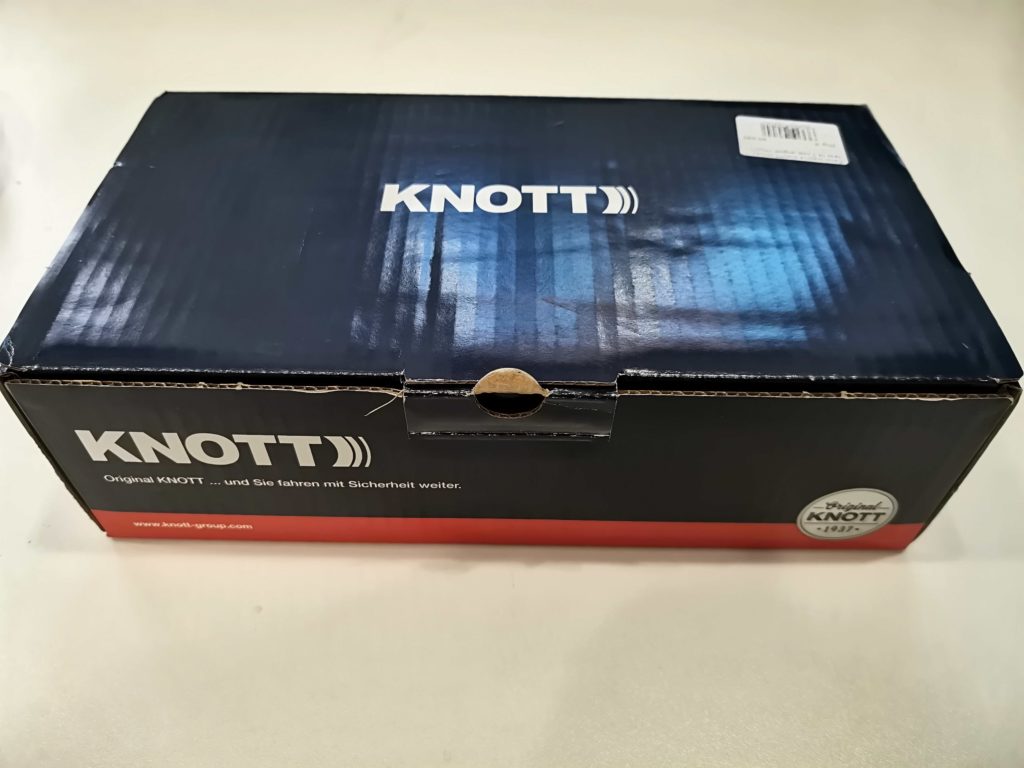 Brzdové čelisti Knott 250×40 – sada, obr. 1